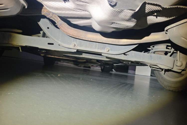 Used Ford Mondeo 2011 2.0L GTDi 200 Fashion Edition Chassis Rear