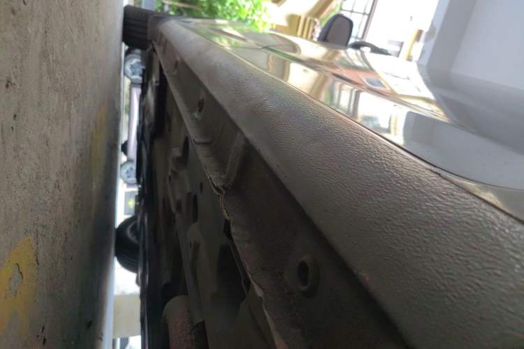 Used Ford Mondeo 2011 2.0L GTDi 200 Fashion Edition Chassis Rear Left
