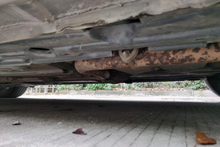 Used Ford Mondeo 2011 2.0L GTDi 200 Fashion Edition Chassis Rear Left