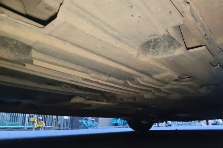 Used Ford Mondeo 2011 2.0L GTDi 200 Fashion Edition Chassis Rear Right