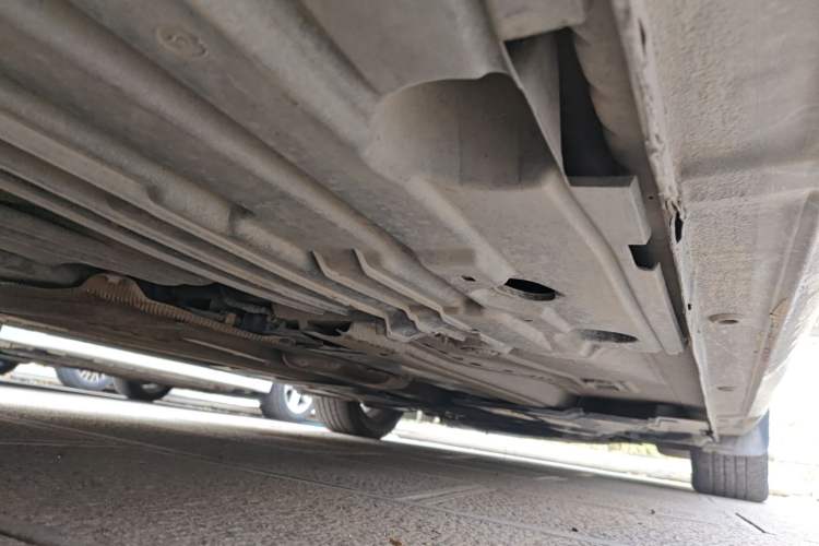 Used Ford Mondeo 2011 2.0L GTDi 200 Luxury Edition Chassis Rear Right