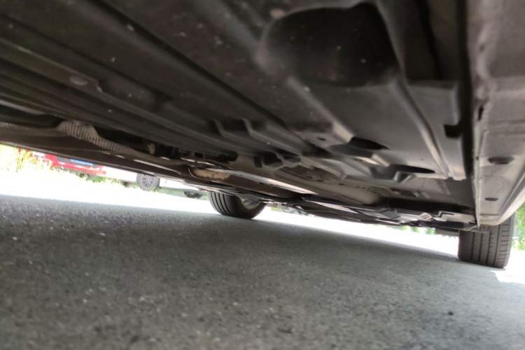 Used Ford Mondeo 2011 2.0L GTDi 200 Fashion Edition Chassis Rear Right
