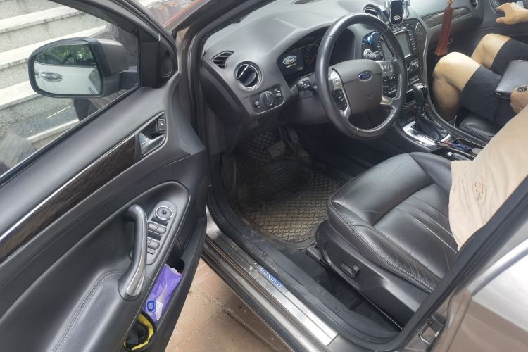 Used Ford Mondeo 2011 2.0L GTDi 200 Luxury Edition Driver Seat