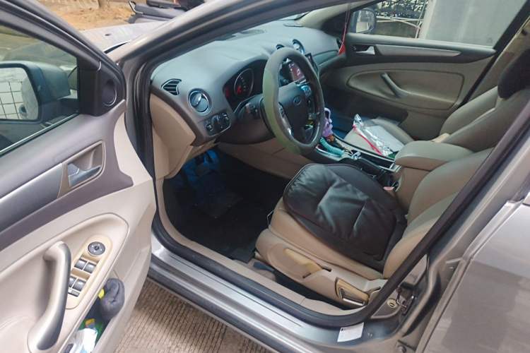 Used Ford Mondeo 2011 2.3L Fashion Edition Driver Seat