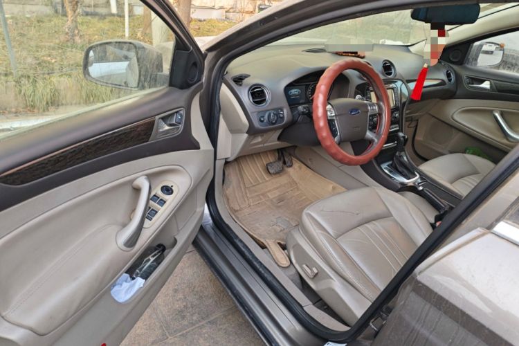 Used Ford Mondeo 2011 2.0L GTDi 200 Luxury Edition Driver Seat