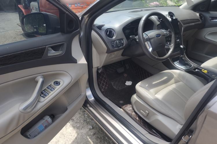 Used Ford Mondeo 2011 2.0L GTDi 200 Fashion Edition Driver Seat