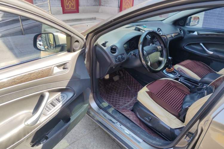 Used Ford Mondeo 2011 2.0L GTDi 200 Luxury Edition Driver Seat