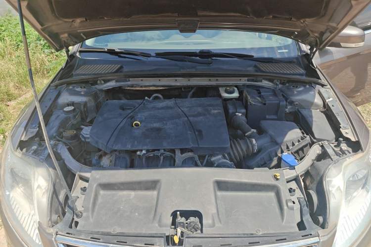 Used Ford Mondeo 2011 2.3L Luxury Model Engine Bay