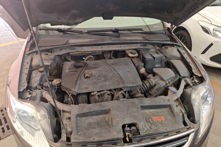 Used Ford Mondeo 2011 2.3L Luxury Model Engine Bay