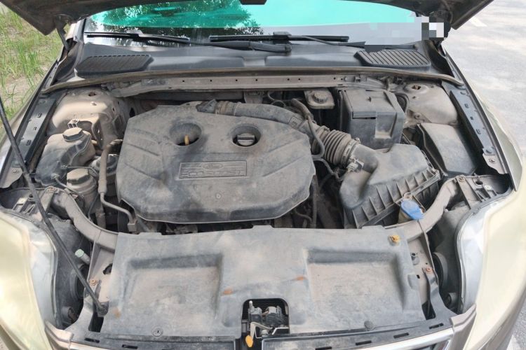 Used Ford Mondeo 2011 2.0L GTDi 200 Fashion Edition Engine Bay