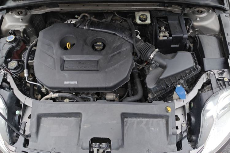 Used Ford Mondeo 2011 2.0L GTDi 200 Fashion Edition Engine Bay