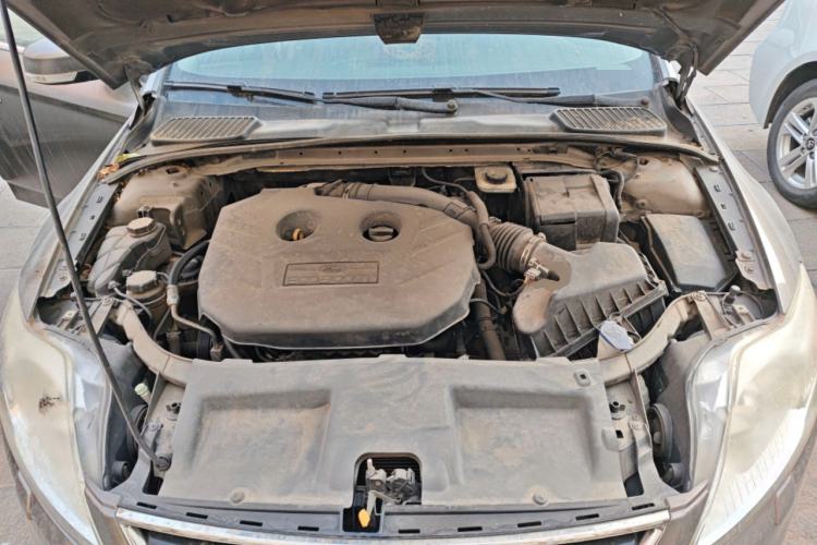 Used Ford Mondeo 2011 2.0L GTDi 200 Luxury Edition Engine Bay