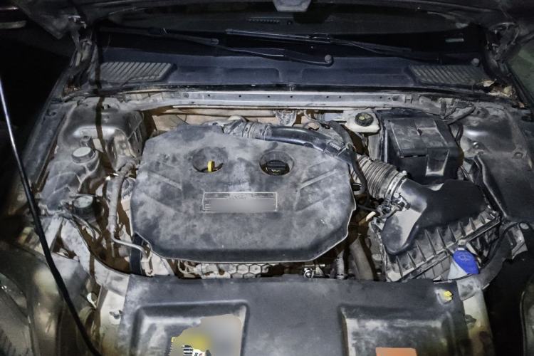 Used Ford Mondeo 2011 2.0L GTDi 200 Fashion Edition Engine Bay