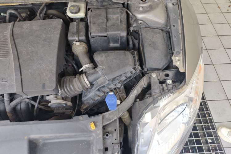 Used Ford Mondeo 2011 2.3L Fashion Edition Engine Bay Left