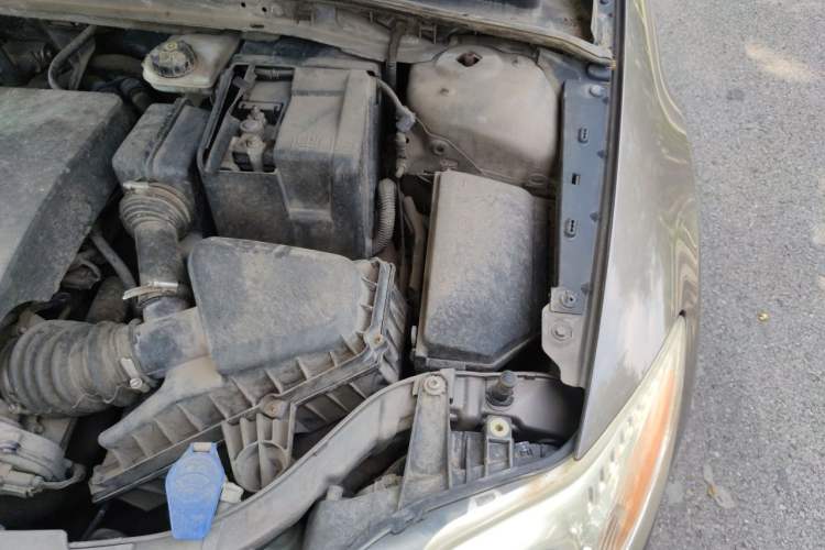 Used Ford Mondeo 2011 2.3L Luxury Model Engine Bay Left