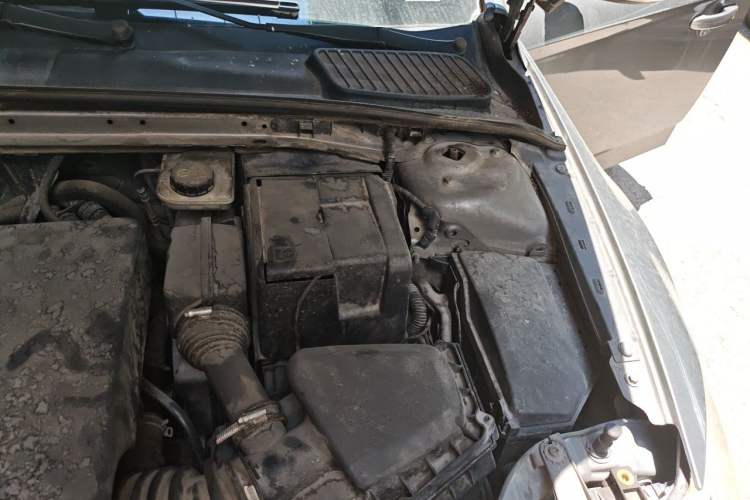Used Ford Mondeo 2011 2.3L Fashion Edition Engine Bay Left