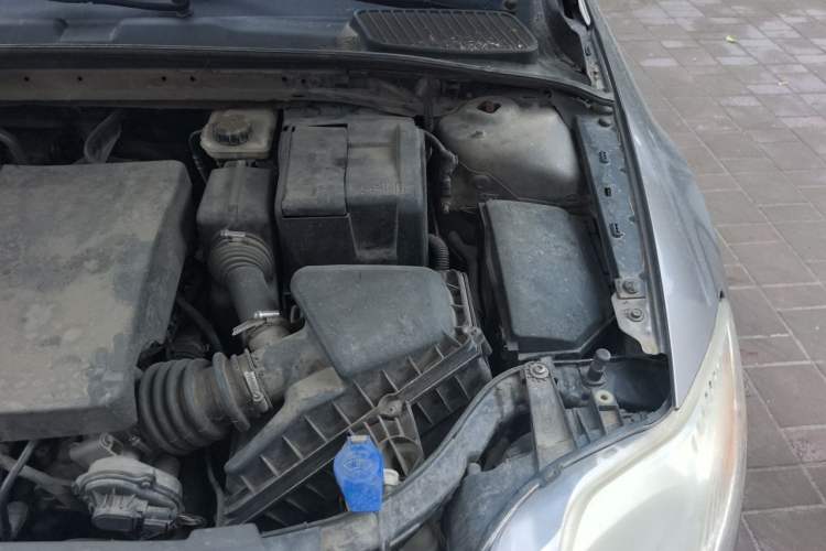 Used Ford Mondeo 2011 2.3L Luxury Model Engine Bay Left