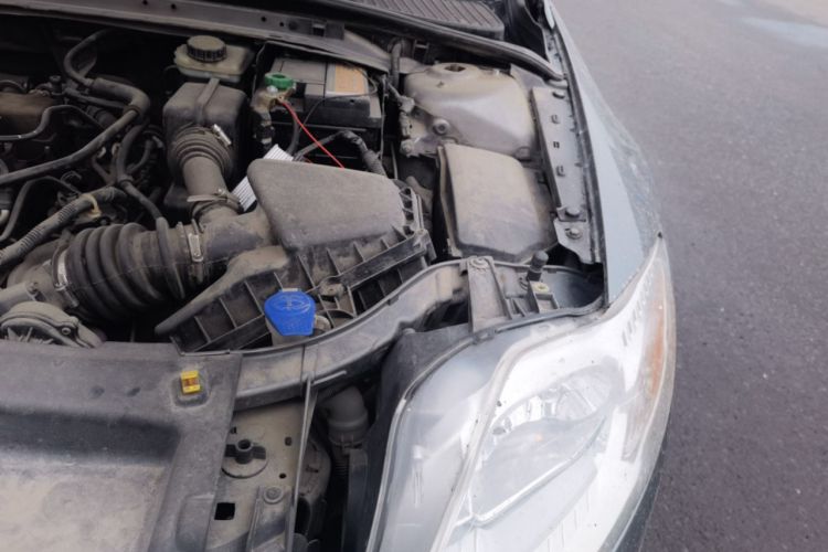 Used Ford Mondeo 2011 2.3L Fashion Edition Engine Bay Left