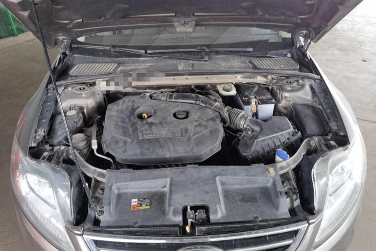 Used Ford Mondeo 2011 2.0L GTDi 200 Fashion Edition Engine Bay