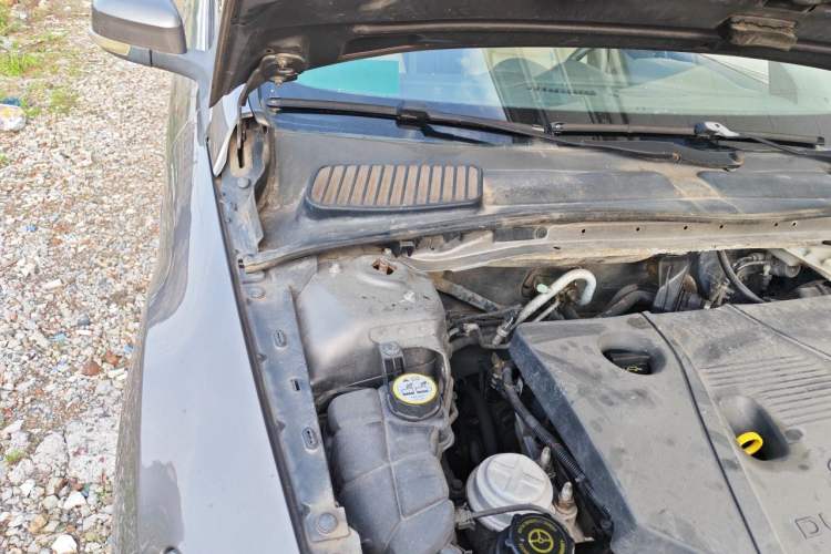 Used Ford Mondeo 2011 2.3L Fashion Edition Engine Bay Right
