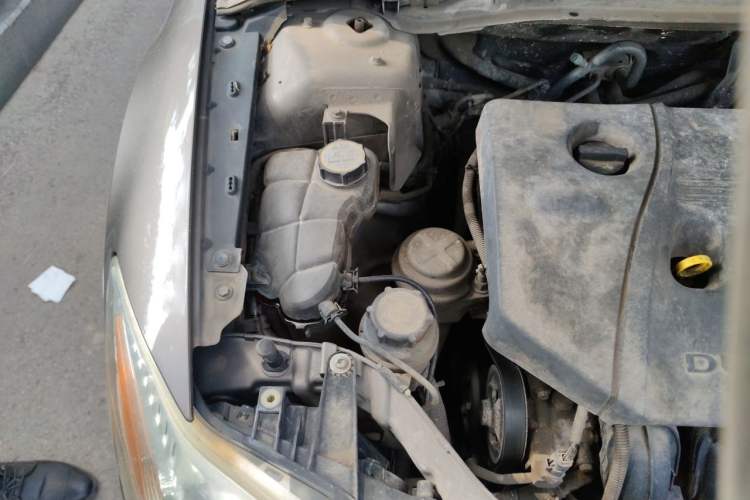 Used Ford Mondeo 2011 2.3L Luxury Model Engine Bay Right
