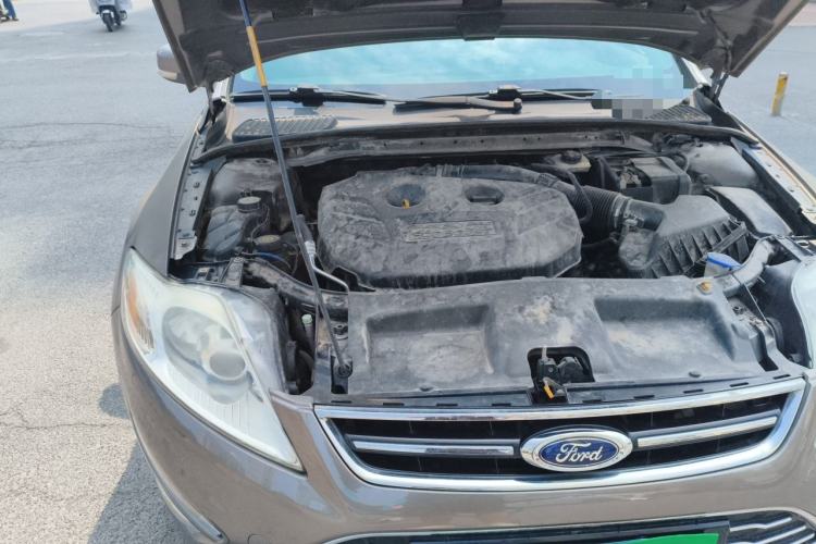 Used Ford Mondeo 2011 2.0L GTDi 200 Fashion Edition Engine Bay Right