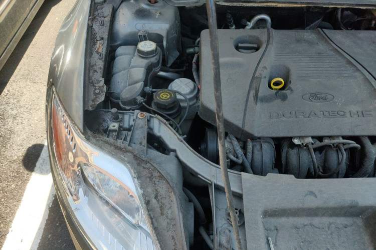 Used Ford Mondeo 2011 2.3L Fashion Edition Engine Bay Right