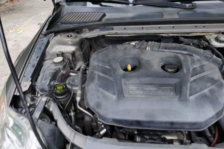 Used Ford Mondeo 2011 2.0L GTDi 200 Fashion Edition Engine Bay Right