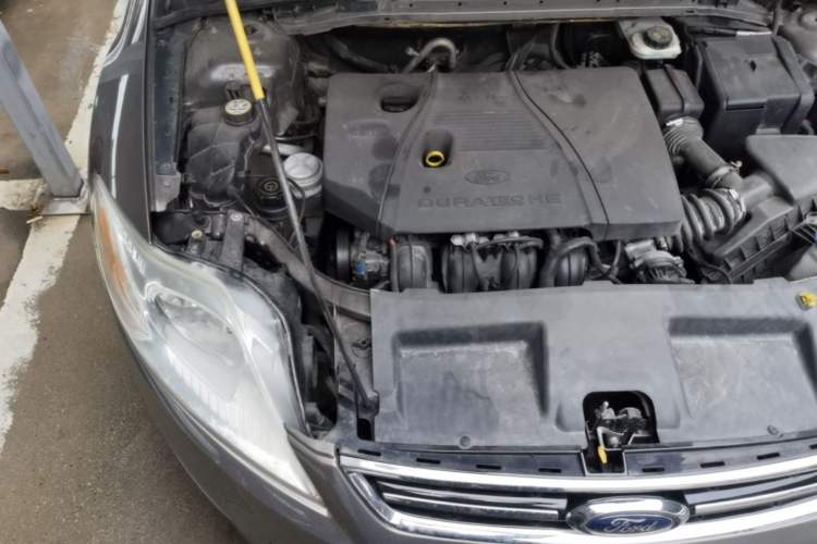 Used Ford Mondeo 2011 2.3L Fashion Edition Engine Bay Right