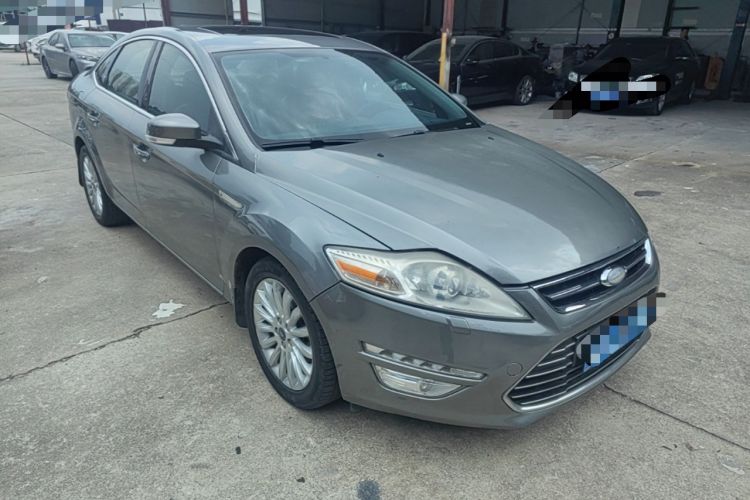 Used Ford Mondeo 2011 2.0L GTDi 200 Luxury Edition Front Right 45 Deg