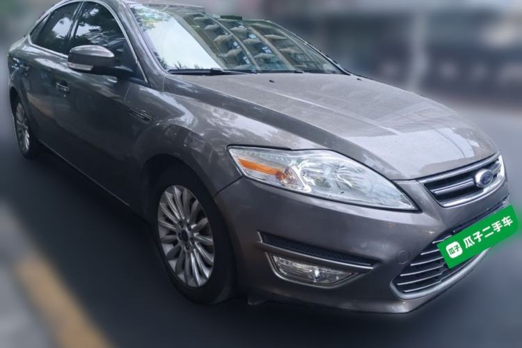 Used Ford Mondeo 2011 2.0L GTDi 200 Fashion Edition Front Right 45 Deg