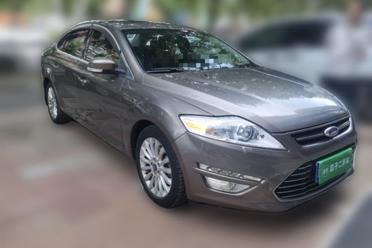 Used Ford Mondeo 2011 2.0L GTDi 200 Luxury Edition Front Right 45 Deg