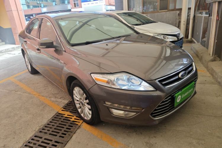 Used Ford Mondeo 2011 2.3L Luxury Model Front Right 45 Deg