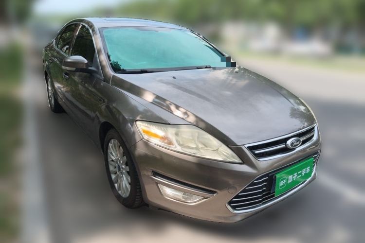 Used Ford Mondeo 2011 2.0L GTDi 200 Fashion Edition Front Right 45 Deg