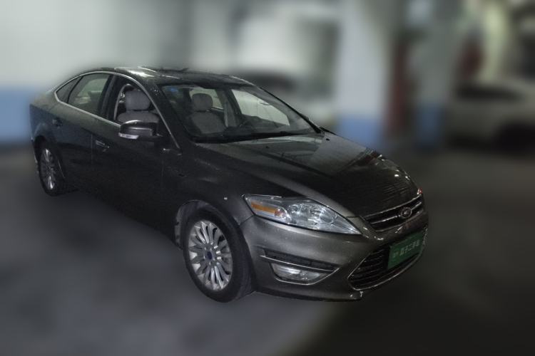 Used Ford Mondeo 2011 2.0L GTDi 200 Fashion Edition Front Right 45 Deg