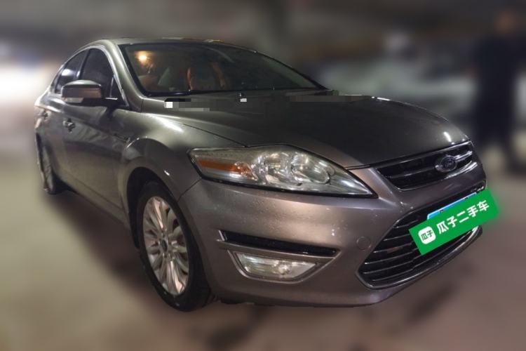 Used Ford Mondeo 2011 2.0L GTDi 200 Fashion Edition Front Right 45 Deg