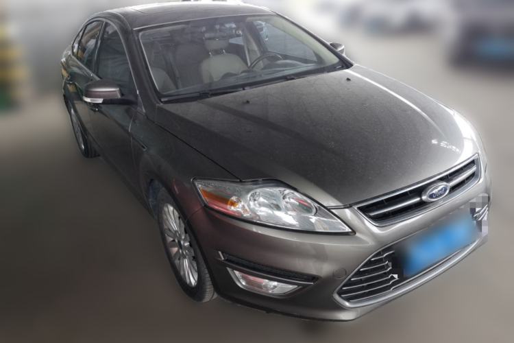 Used Ford Mondeo 2011 2.0L GTDi 200 Fashion Edition Front Right 45 Deg