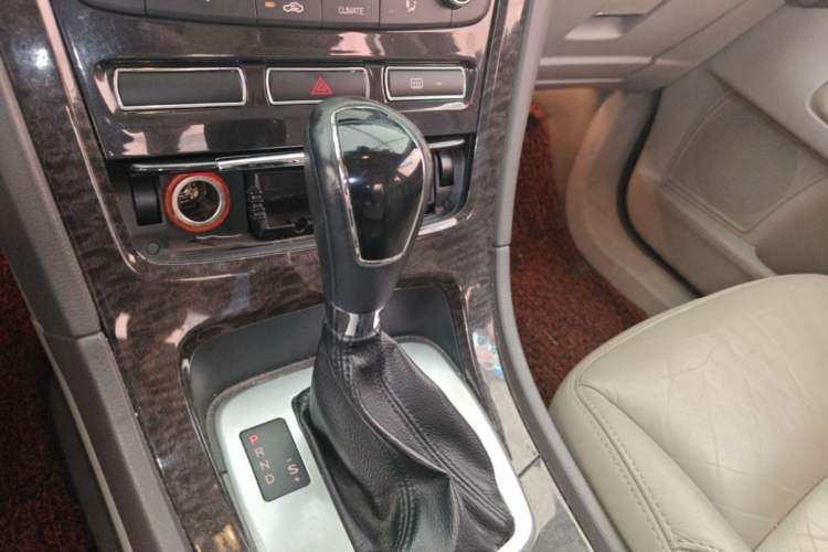 Used Ford Mondeo 2011 2.3L Luxury Model Gear Lever