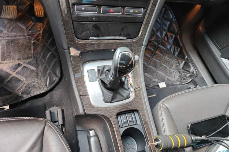 Used Ford Mondeo 2011 2.0L GTDi 200 Luxury Edition Gear Lever