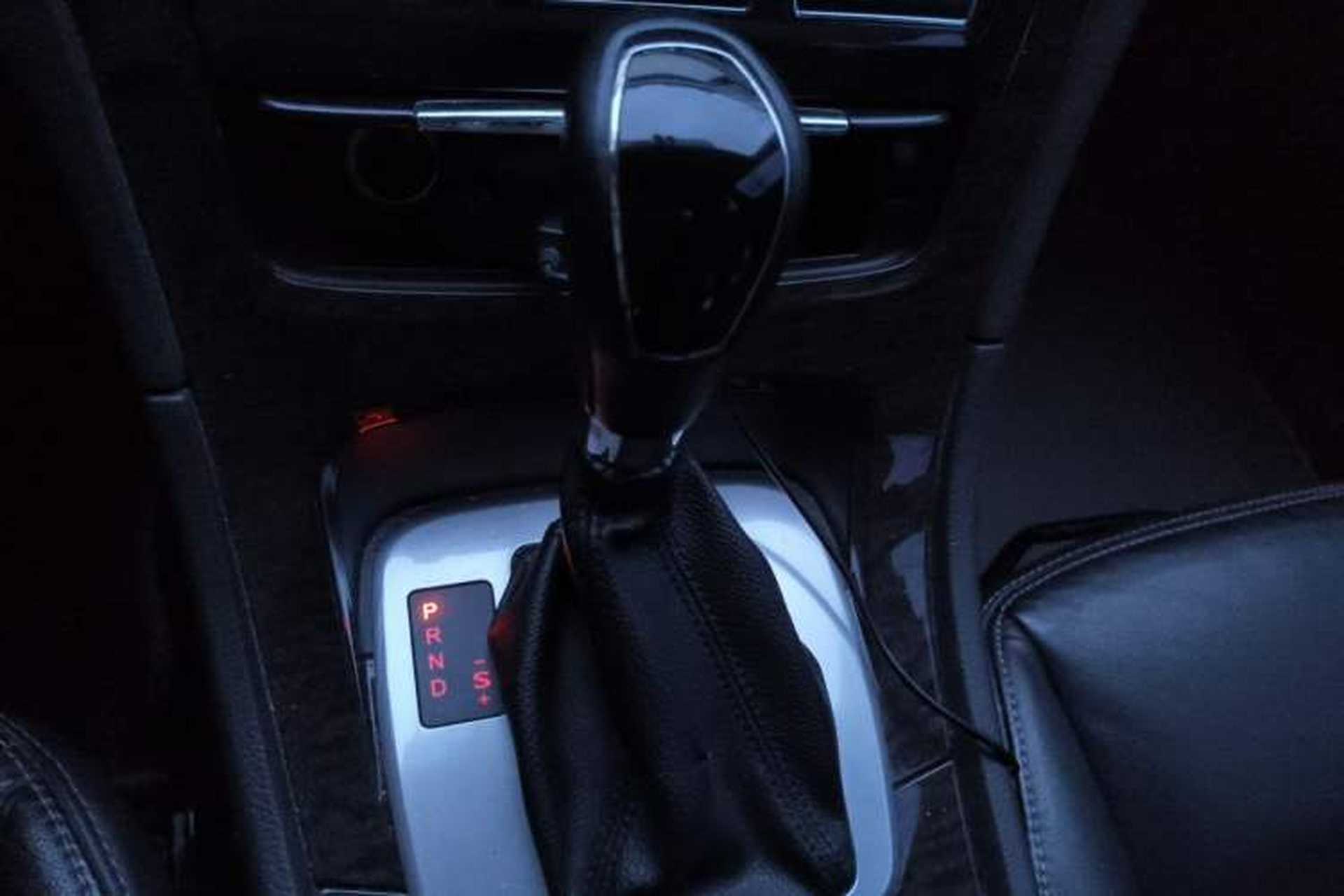 Used Ford Mondeo 2011 2.3L Luxury Model Gear Lever