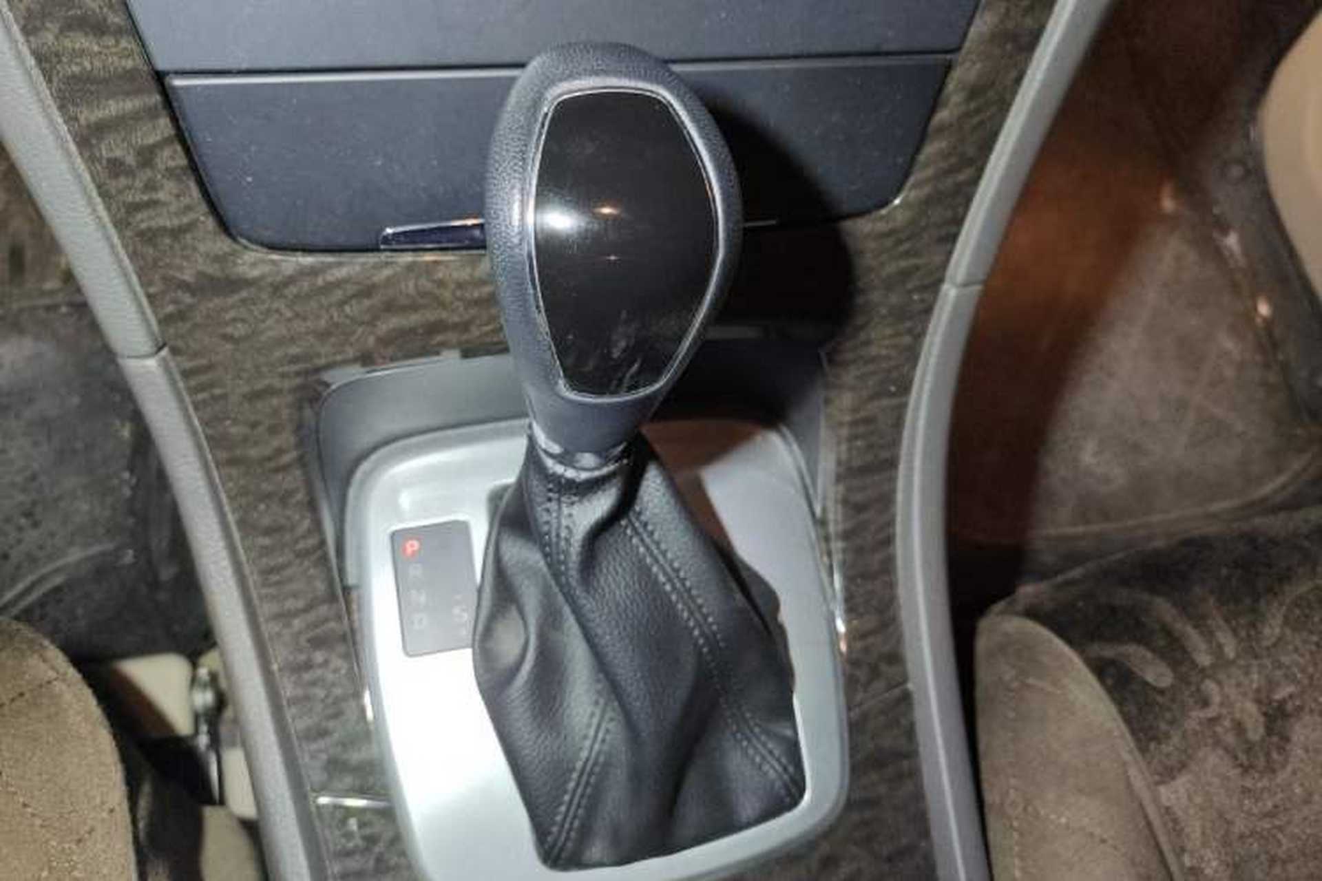 Used Ford Mondeo 2011 2.0L GTDi 200 Fashion Edition Gear Lever