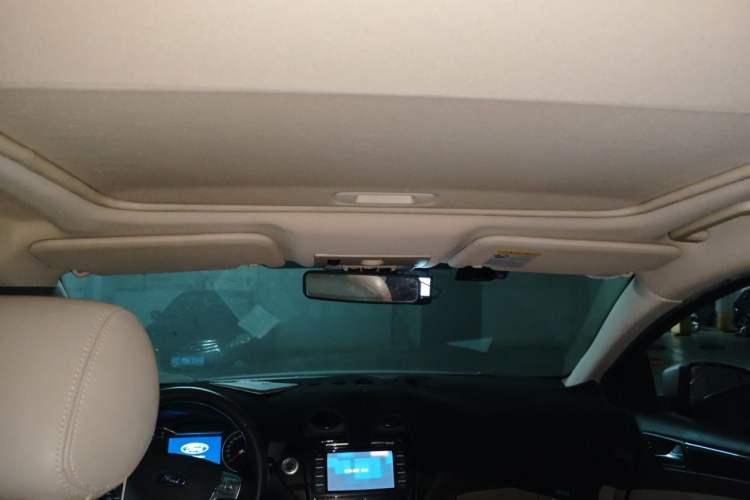 Used Ford Mondeo 2011 2.0L GTDi 200 Luxury Edition Headliner