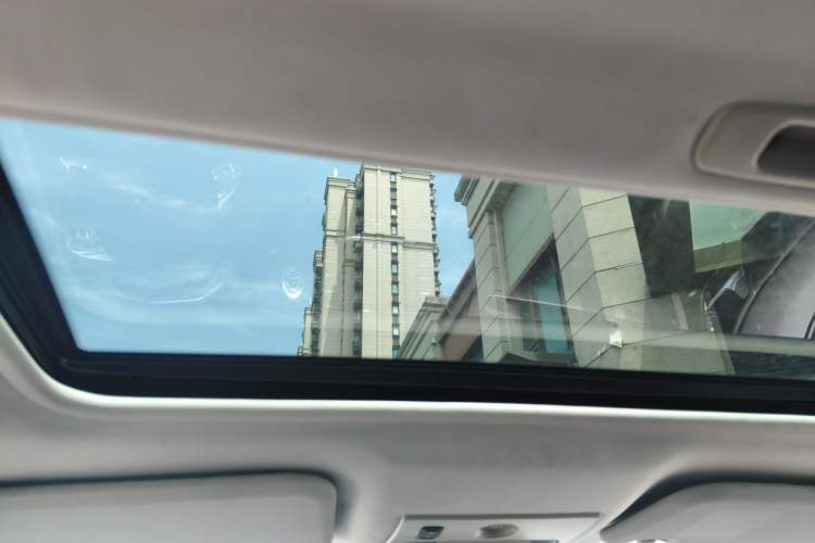 Used Ford Mondeo 2011 2.0L GTDi 200 Luxury Edition Headliner