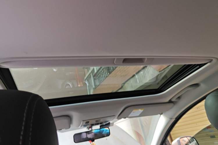 Used Ford Mondeo 2011 2.0L GTDi 200 Luxury Edition Headliner