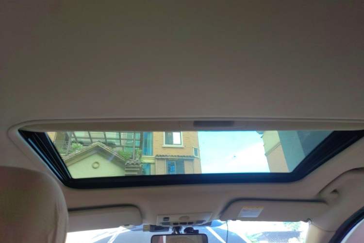 Used Ford Mondeo 2011 2.0L GTDi 200 Fashion Edition Headliner