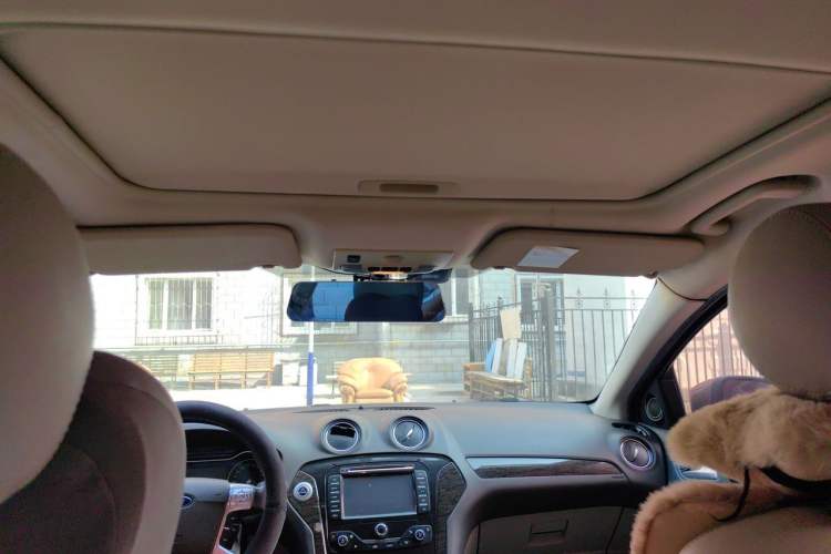 Used Ford Mondeo 2011 2.0L GTDi 200 Luxury Edition Headliner
