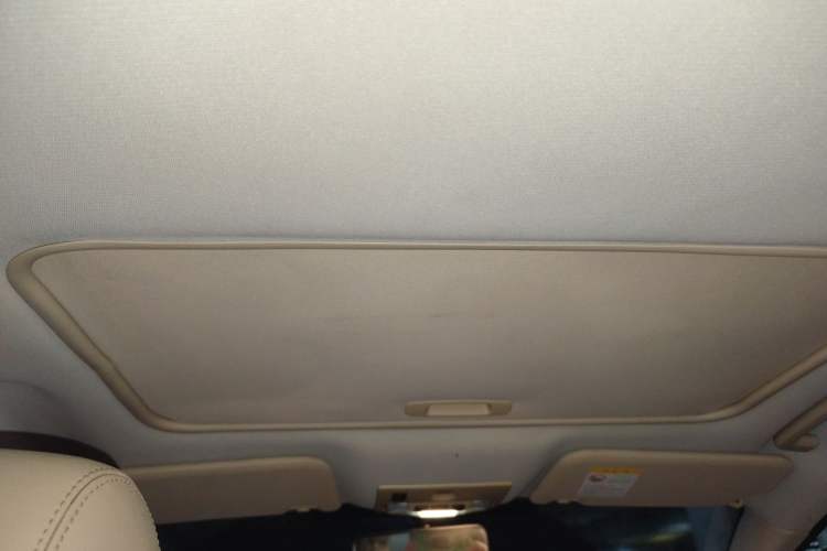 Used Ford Mondeo 2011 2.0L GTDi 200 Fashion Edition Headliner