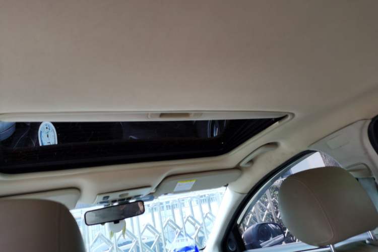 Used Ford Mondeo 2011 2.0L GTDi 200 Fashion Edition Headliner