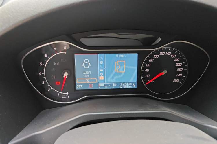 Used Ford Mondeo 2011 2.0L GTDi 200 Luxury Edition Instrument Cluster