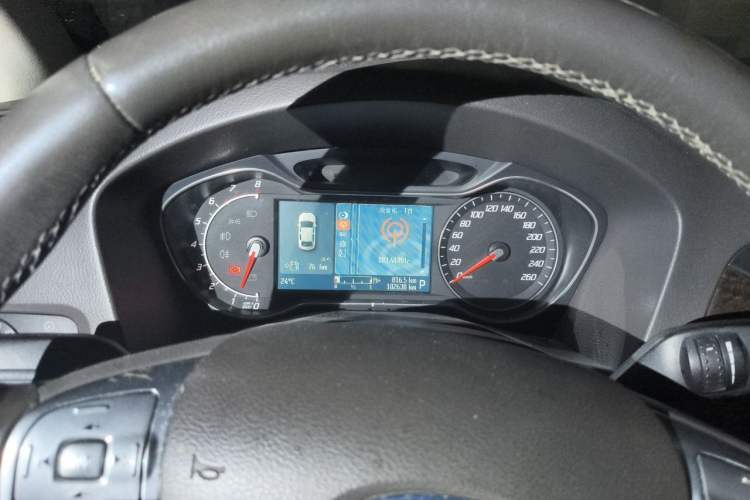 Used Ford Mondeo 2011 2.0L GTDi 200 Fashion Edition Instrument Cluster